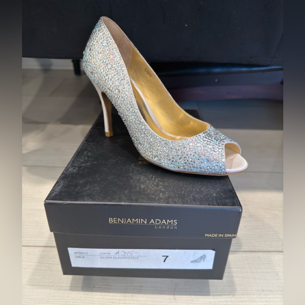 Benjamin Adams London OSLO Silver Silk Crystals High Heel Shoes Size 7 & 8 - NEW